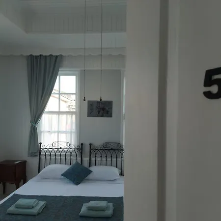 Mimosa House Homestay *